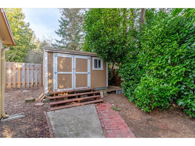 3330 Sw 87TH Ave, Portland, OR 97225