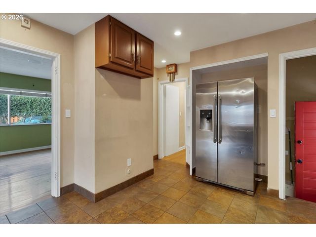 3330 Sw 87TH Ave, Portland, OR 97225