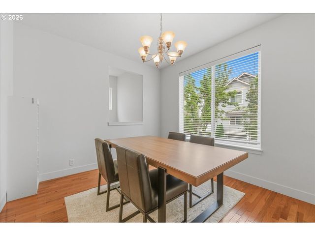 10565 Ne AVERY Way, Hillsboro, OR 97006