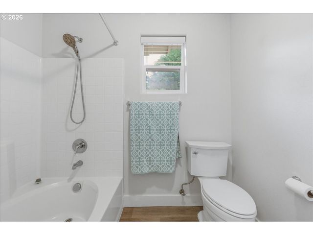 10565 Ne AVERY Way, Hillsboro, OR 97006