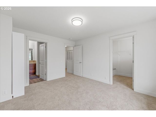 10565 Ne AVERY Way, Hillsboro, OR 97006