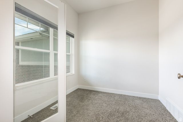 2543 W 3100 N, Farr West, UT 84404