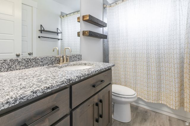 2543 W 3100 N, Farr West, UT 84404