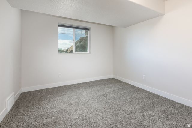 2543 W 3100 N, Farr West, UT 84404