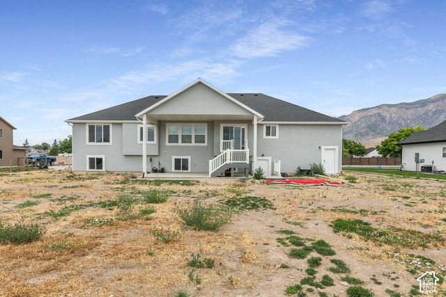 2543 W 3100 N, Farr West, UT 84404