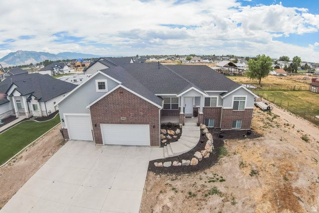 2543 W 3100 N, Farr West, UT 84404