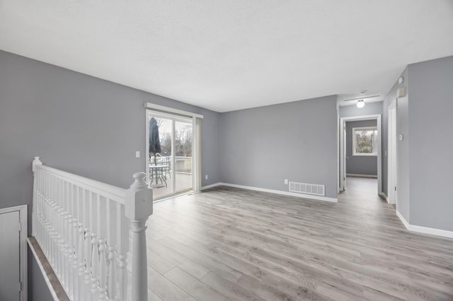 1609 82nd Avenue N, Brooklyn Park, MN 55444