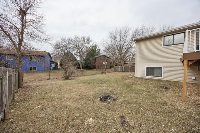 1609 82nd Avenue N, Brooklyn Park, MN 55444