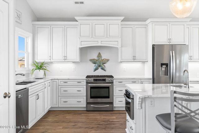 392 Ocean Boulevard W, Supply, NC 28462