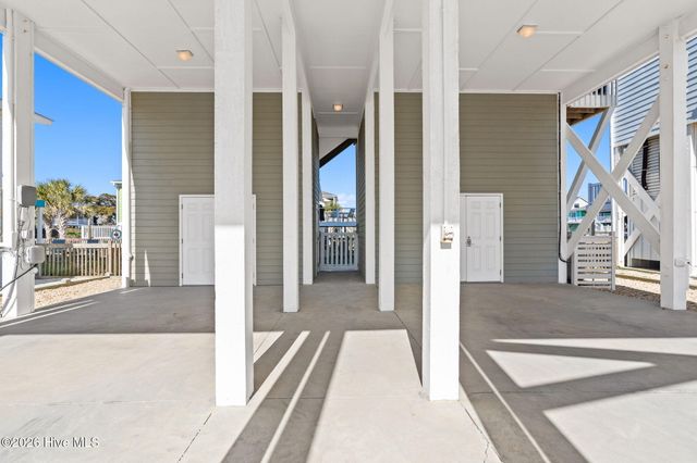 392 Ocean Boulevard W, Supply, NC 28462