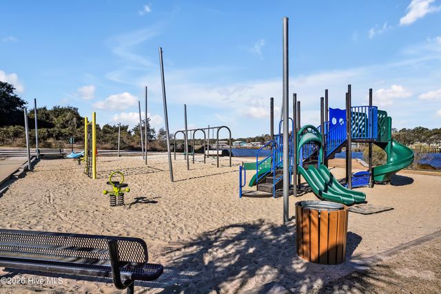 392 Ocean Boulevard W, Supply, NC 28462