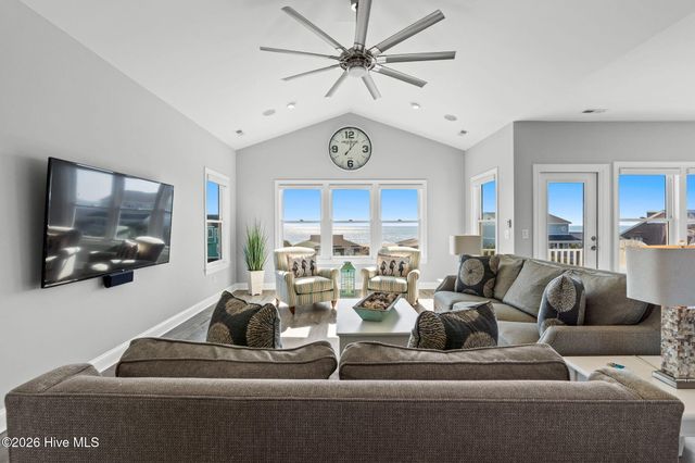 392 Ocean Boulevard W, Supply, NC 28462