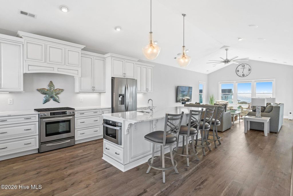 Image 10 of property listing at 392 Ocean Boulevard W, Supply, NC 28462