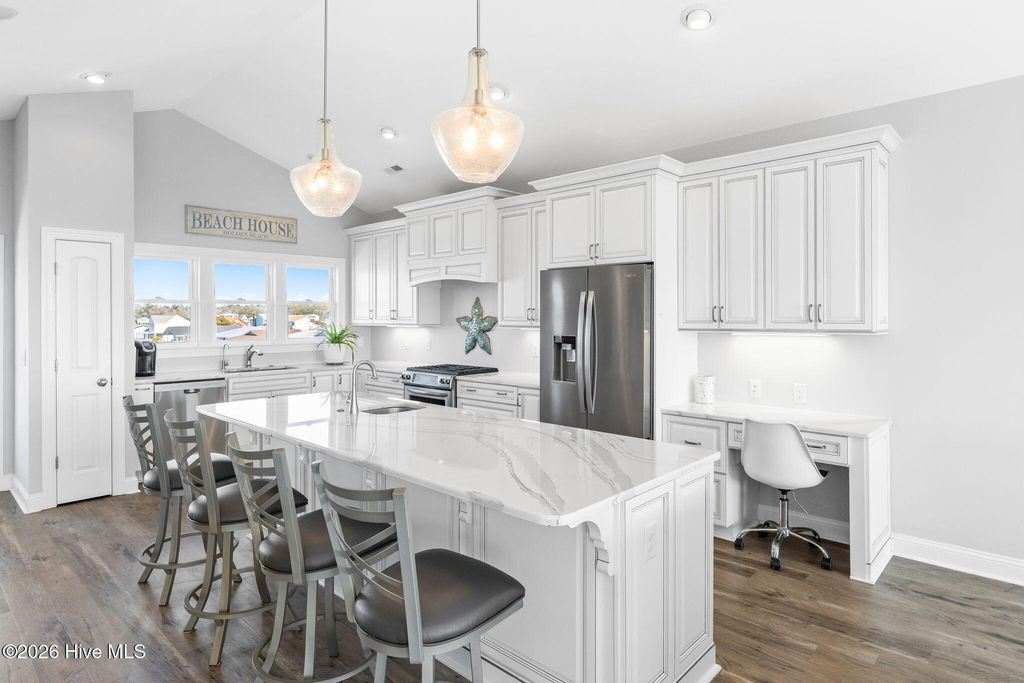 Image 12 of property listing at 392 Ocean Boulevard W, Supply, NC 28462