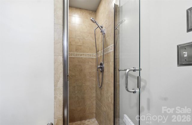 6108 Mallard Drive, Charlotte, NC 28227