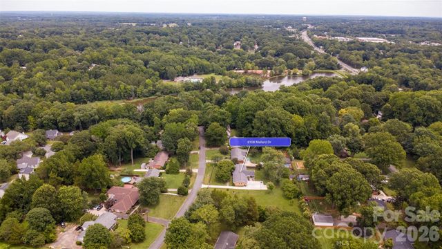 6108 Mallard Drive, Charlotte, NC 28227