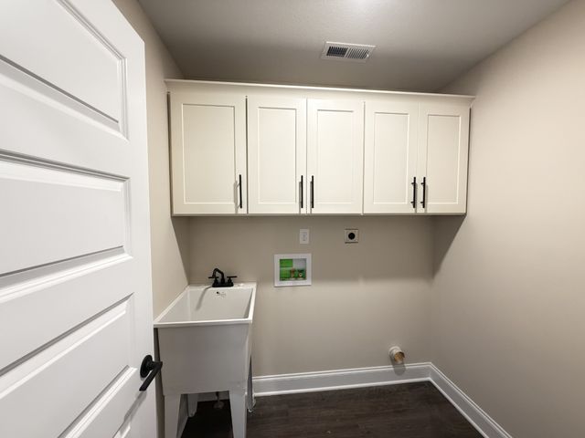 128 Hummingbird Way, Clarksville, TN 37043