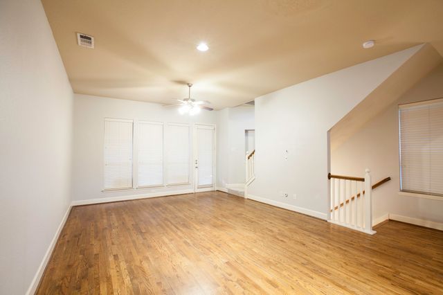 5124 Belmont Avenue, Dallas, TX 75206