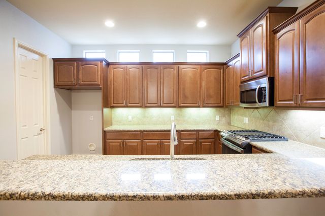 5124 Belmont Avenue, Dallas, TX 75206