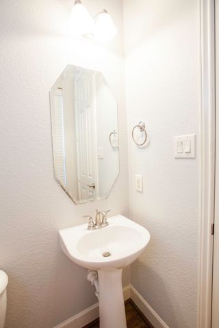 5124 Belmont Avenue, Dallas, TX 75206