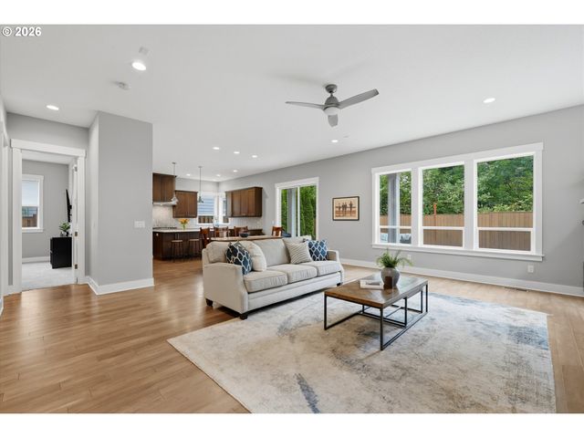 11409 Sw SUZANNE Pl, Portland, OR 97223