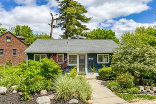 2740 Forest Drive, Des Moines, IA 50312