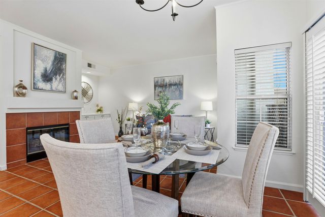 168 Tivoli Ln, Danville, CA 94506