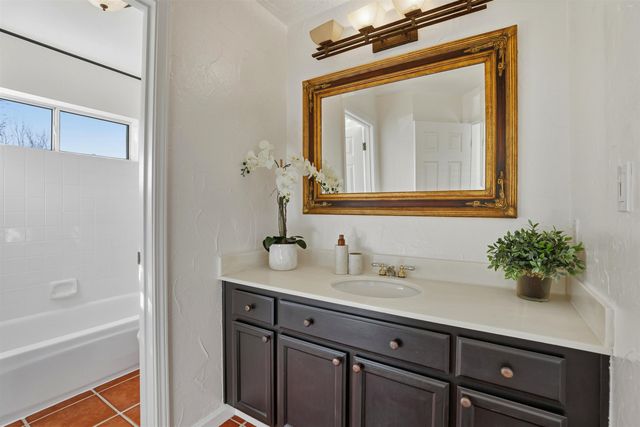 168 Tivoli Ln, Danville, CA 94506