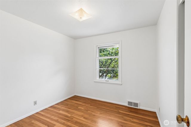 14205 11th Avenue SW, Burien, WA 98166