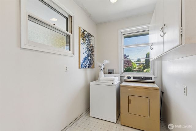 14205 11th Avenue SW, Burien, WA 98166
