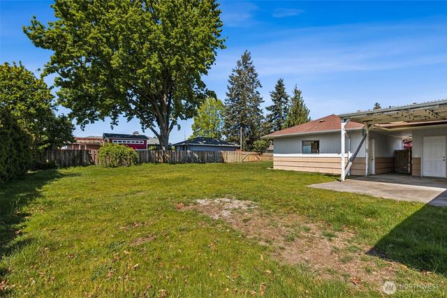 14205 11th Avenue SW, Burien, WA 98166