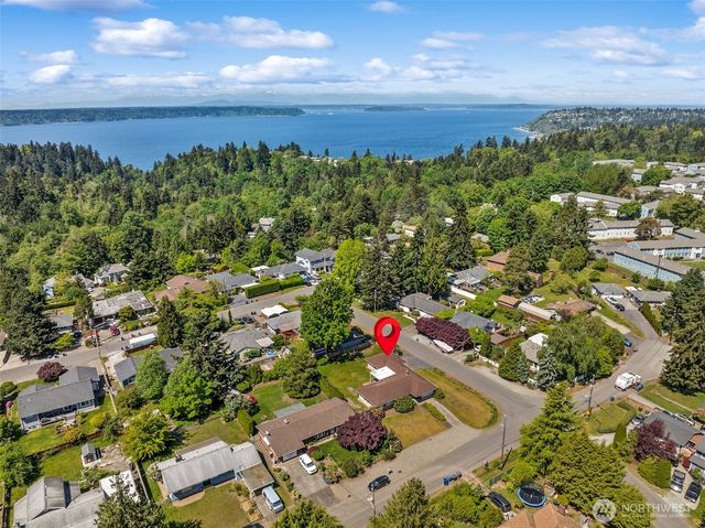 14205 11th Avenue SW, Burien, WA 98166