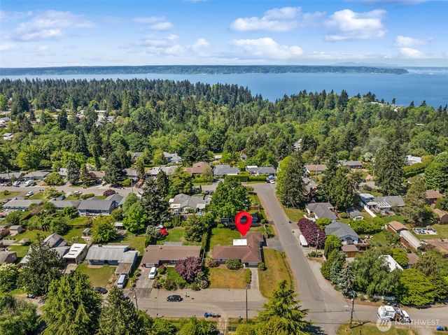 14205 11th Avenue SW, Burien, WA 98166