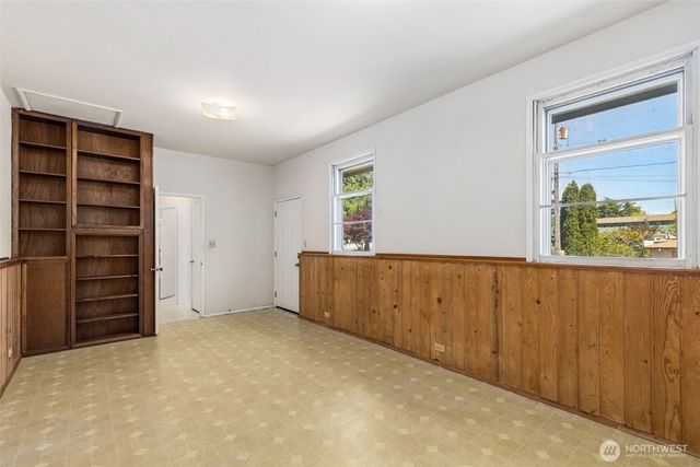 14205 11th Avenue SW, Burien, WA 98166