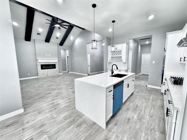 1530 Road 66119, Dayton, TX 77535