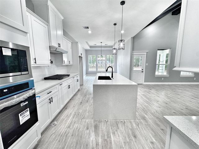 1530 Road 66119, Dayton, TX 77535