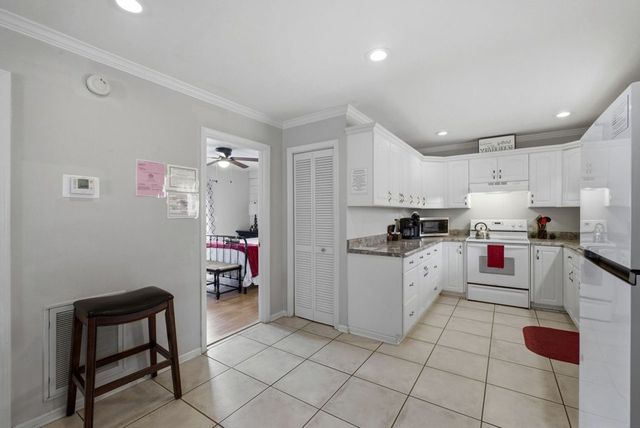 858 River Forest Run, Cleveland, GA 30528