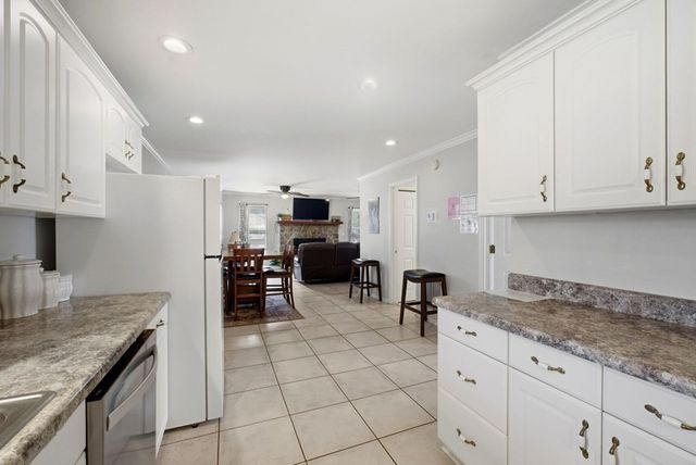 858 River Forest Run, Cleveland, GA 30528