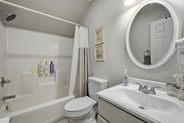 858 River Forest Run, Cleveland, GA 30528