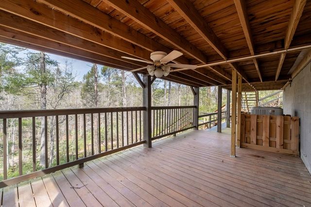 858 River Forest Run, Cleveland, GA 30528