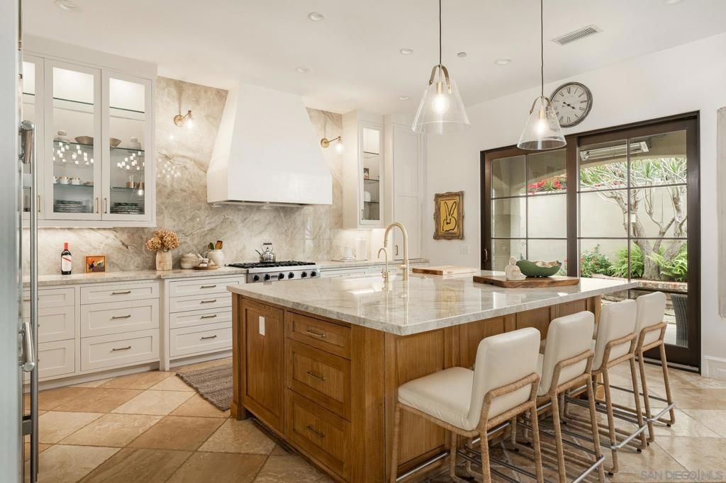 1040 Crest Dr, Encinitas, CA 92024 — photo 3
