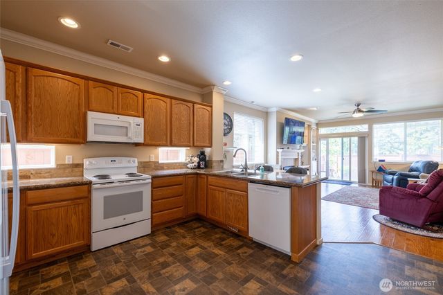 8304 Vashon Drive NE, Lacey, WA 98516