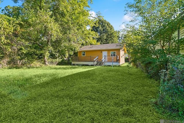 2371 E Smiley Ave, Baton Rouge, LA 70806