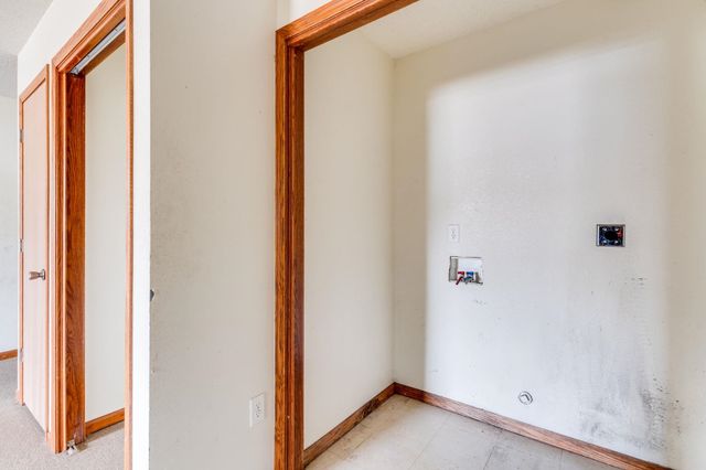 2511 N Chautauqua Ave, Wichita, KS 67219