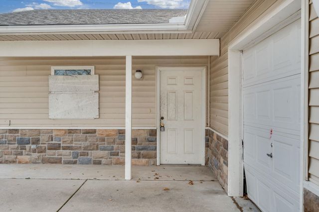 2511 N Chautauqua Ave, Wichita, KS 67219