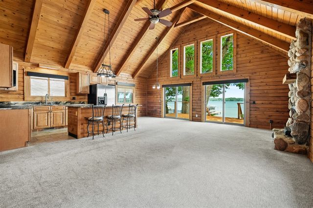 9715 Woodlawn Drive, Portage, MI 49002