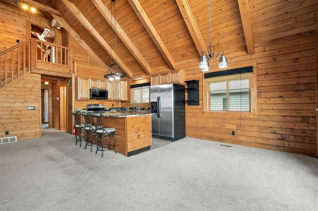 9715 Woodlawn Drive, Portage, MI 49002