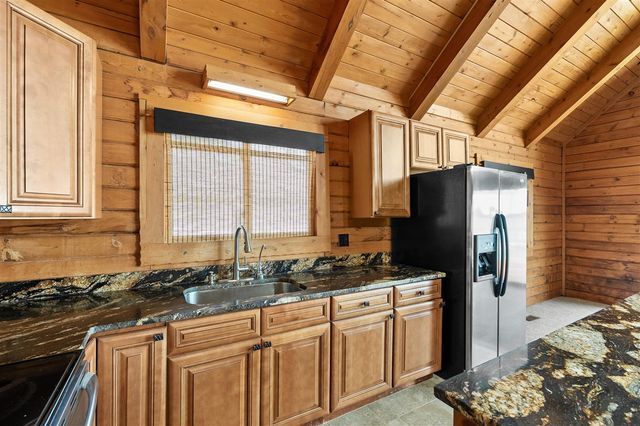 9715 Woodlawn Drive, Portage, MI 49002