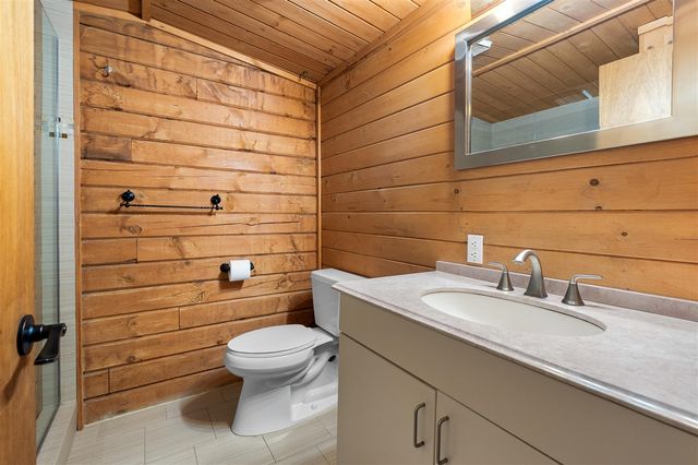 9715 Woodlawn Drive, Portage, MI 49002