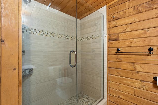 9715 Woodlawn Drive, Portage, MI 49002